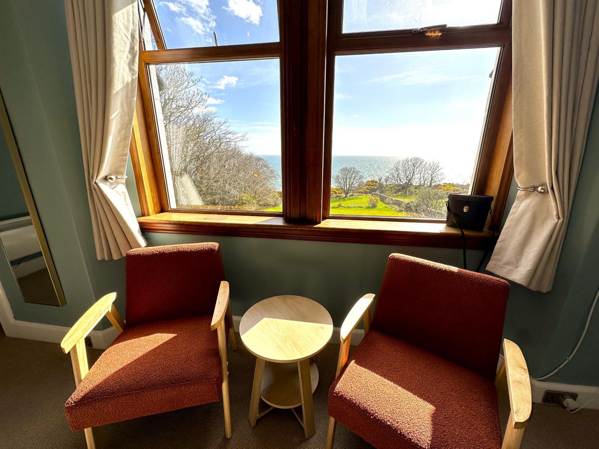 Navidale House - Bed, Breakfast & Bar